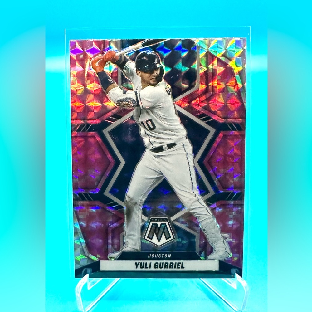 2022 Panini Mosaic Baseball🔥Yuli Gurriel Pink Camo! 🤯#115